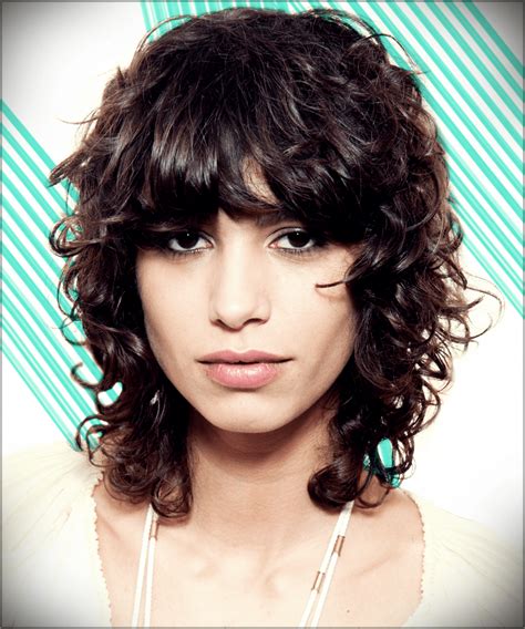 This How To Style Your Bangs With Curly Hair Trend This Years The