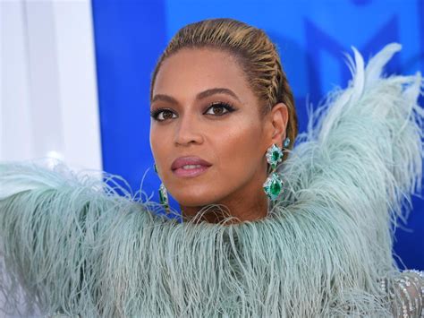 Beyoncés Makeup Artist Sir John Reveals Top Budget Beauty Tips The