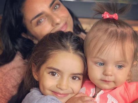 Watch online subbed at animekisa. Eugenio Derbez comparte tierna foto de Aislinn, Aitana y Kailani: "Mis princesas" en 2020 ...