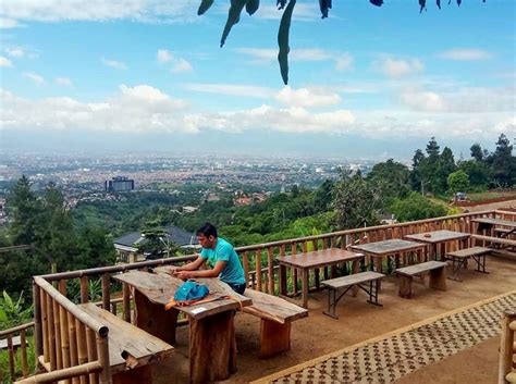 Gambar tentang 30+ Tempat Makan Romantis di Bandung View Bagus Mulai 100