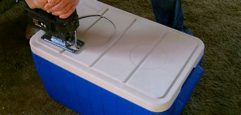 Make A Homemade Air Conditioner Using A Cooler Ice And A Fan Diy Ways