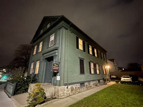 New Owner Of Lizzie Borden Home Took An Ax And Saw An Opportunity