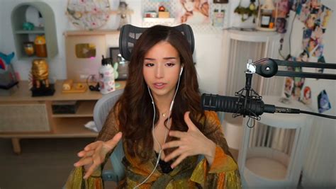 Pokimane Drama Explained How Streaming Pro Faked Relationship With Twitch Star Gamerevolution