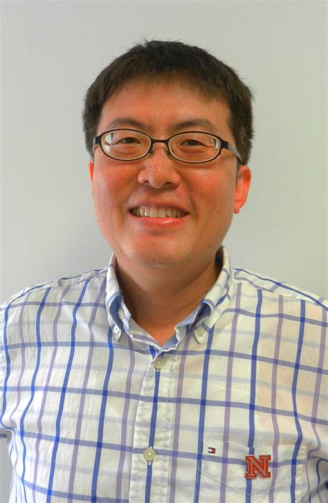 Folosind sisteme digitale de ultimă oră și instrumente inovatoare. Seung-Hyun Ro | College of Education and Human Sciences