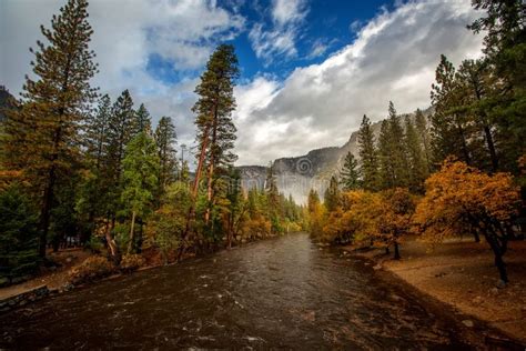 Spectacular Views Of The Yosemite National Park In Autumn California