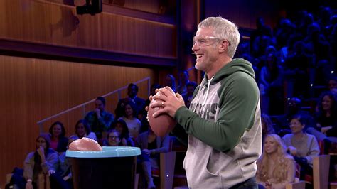 Watch The Tonight Show Starring Jimmy Fallon Highlight: Tonight Show Throwdown with Brett Favre 