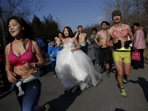 “half Naked Marathon” In Beijing