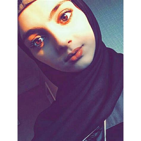 pin by ♥miss mary♥ on ᕼᎥᒎᗩᗷᎥ ɊᑌᎥᑎᑎᑎᔕ hijab fashion muslim girls selfie poses instagram