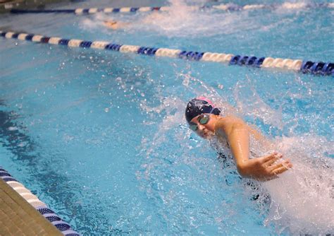 Fall Preview Staples Girls Swimming Hopes To Make Splash In