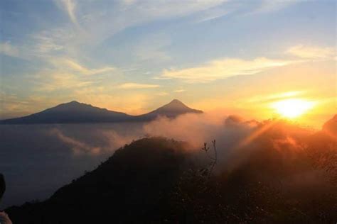 Gambar Sunset Di Gunung 10 Spot Foto Paling Estetik Di Gunung Bromo
