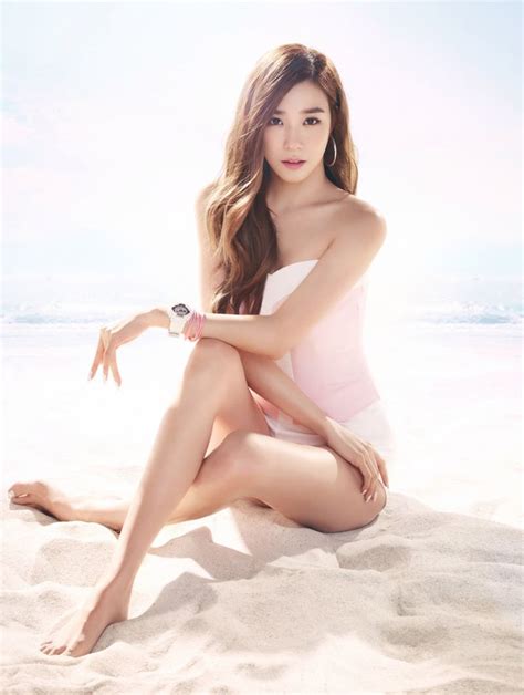 tiffany hwang girls generation tiffany girls generation beach photoshoot