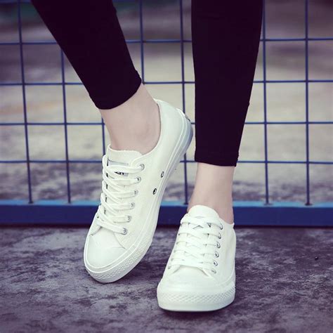Women Canvas Shoes Low Breathable Solid Color Flat Shoes Casual White
