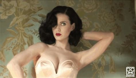 Katy Perry Has A Whole New Look So Lets Salute Classic