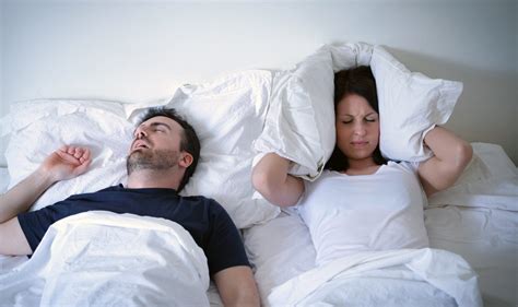 A Crazy Amount Of American Couples Want To Kick Their Partners Out Of Bed When They Sleep Brobible