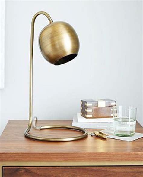 5 Dazzling Modern Bedside Table Lamps