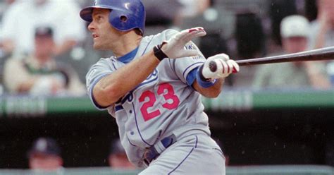 Sunday Conversation with former MLB star Eric Karros