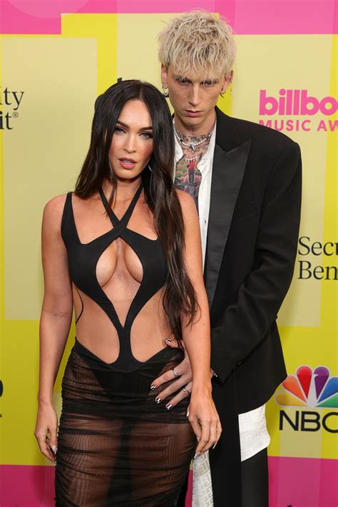 Megan Foxs Sexy Billboard Music Awards Dress Steals The Show