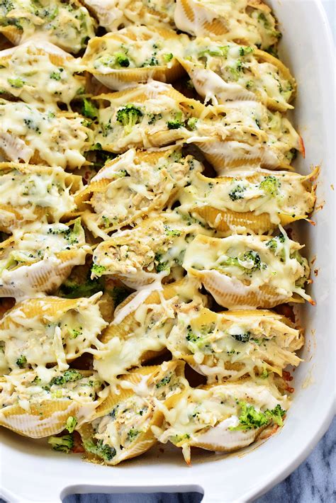 Creativity never came so easily! Chicken & Broccoli Alfredo Stuffed Shells - Life In The Lofthouse