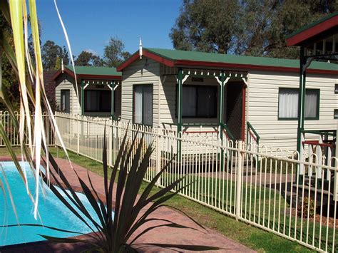 parkes country cabins nsw holidays and accommodation things to do attractions and events