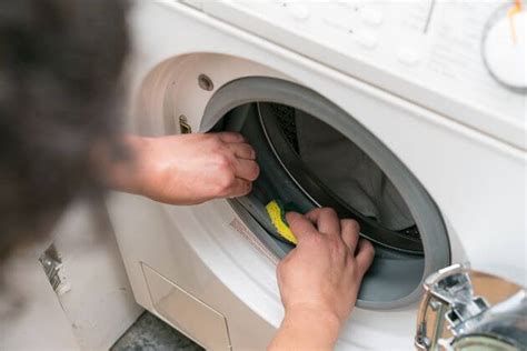 Five Top Tips To Keep Your Washing Machine In Tip Top Condition Quickhelp Find Electricians