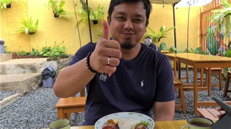 Saung Bojong 44 Makanan Sunda Yang Lagi Hits Andviral Di Bandung