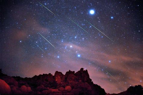 Le stelle cadenti autunnali per gli appassionati di astronomia, l'appuntamento autunnale con le stelle cadenti è per il 22 ottobre, anche. Notte di San Lorenzo come guardare la magia delle stelle ...