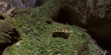 Incredible Video Inside Hang Son Doong The Largest Cave
