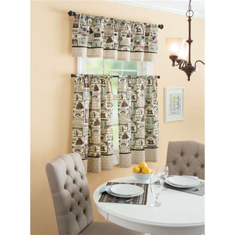 Cojines, cortinas, colchas, mantas y boutis, con los que dar vida a tus interiores. Cortina cocina, unos modelos y diseños muy originales