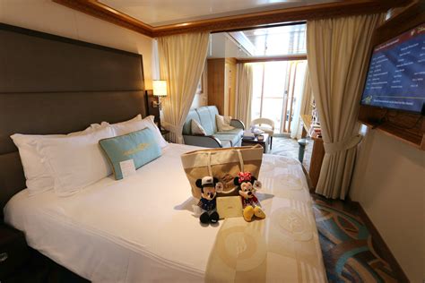 24/7 guest servicing, luxury amenities, internet access Disney Wonder Halloween on the High Seas Cruise San Diego ...