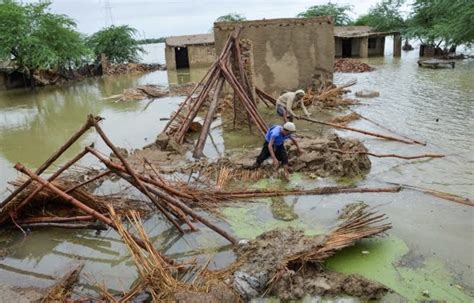 Floods Wreak Havoc In Pakistan Leaves Thousand Dead Canada Announces