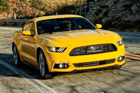 310 hp @ 5,500 rpm. PRUEBA: Ford Mustang GT 2015 50 Aniversario - Periodismo ...