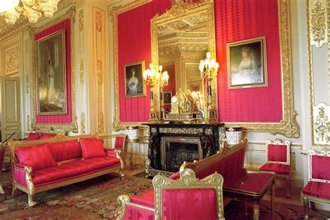 Windsor Castle Inside The Royal Residence Where Queen