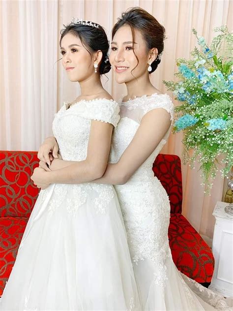Lgbt Couple Has Thai Wedding Ceremony Shows Love Has No Gender