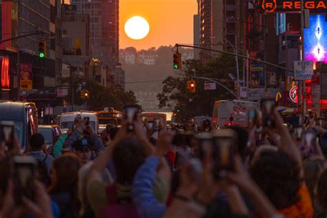 Manhattanhenge How To Photograph New Yorks Spectacular Sunset Event