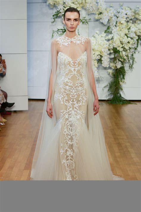 See The Complete Monique Lhuillier Bridal Spring 2018 Collection