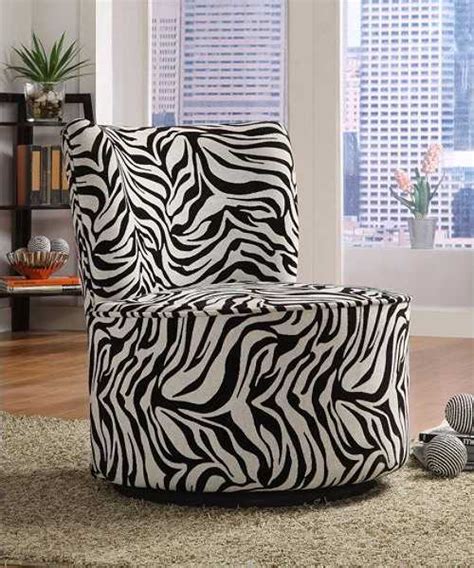 Check out our red zebra room selection for the very best in unique or custom, handmade pieces from our shops. 21 Modern Living Room Decorating Ideas Incorporating Zebra Prints into Home Decor