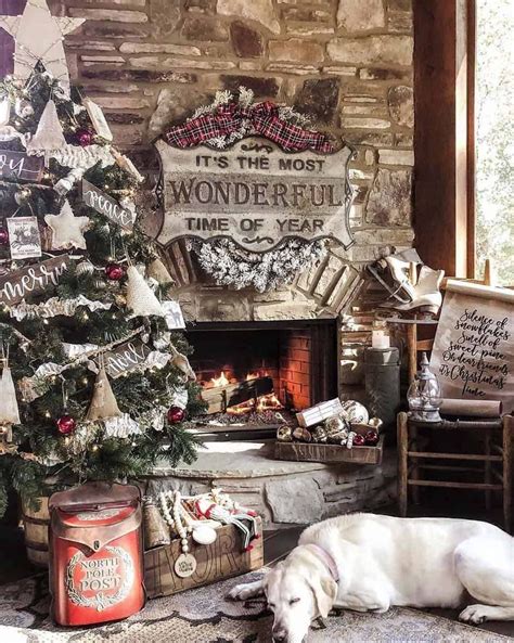40 Cozy And Wonderful Rustic Farmhouse Christmas Decorating Ideas
