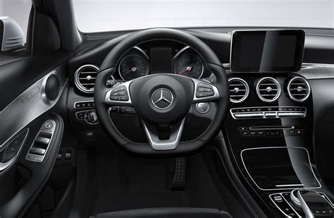 With new touch control concept, energizing packages, sports seats and burmester® surround sound the mbux (mercedes benz user experience) infotainment system with intuitive voice control is optionally available for the new glc coupé. Nuevo Mercedes-Benz GLC en Argentina - Mega Autos