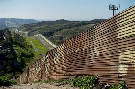Why Donald Trumps Wall Wont Keep Out Illegal Immigrants Wsj