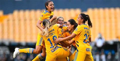 Tigres Femenil venció 8 1 al Necaxa Femenil triplete de Katty Martínez