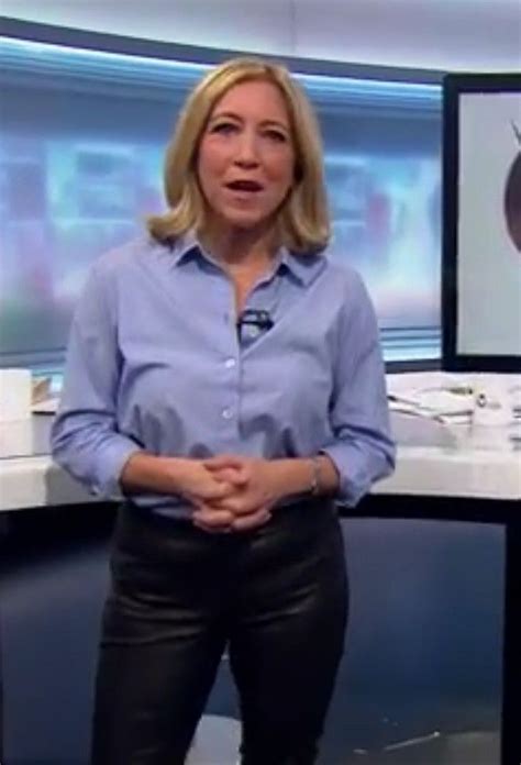 Joanna Gosling In Leather Trousers Leather Trousers Leather Skirt Tv Presenters Powerful
