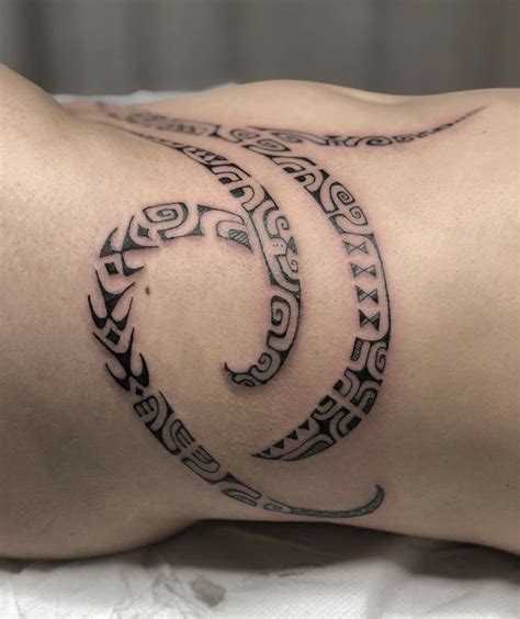 Pin By Nagihan Butaku On Dövme Tribal Hip Tattoos Polynesian Tattoos