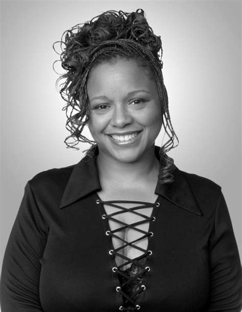 Yvette Renee Wilson March 6 1964 June 14 2012 Was An American Comedian And Actress Wilson