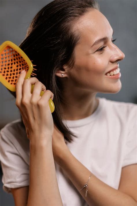 Discover The Right Hairbrush For Your Hair Type