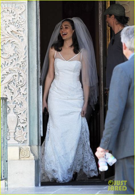Emmy Rossum Makes For A Gorgeous Bride For Shameless Photo 3521011