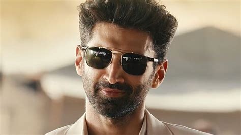 Don T Do This Aditya Roy Kapur Reveals People S Reaction To His