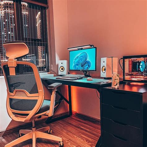 30 Aesthetic Desk Setups For Creative Workspace Home Studio Setup