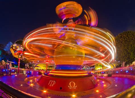 Top 10 Disneyland Rides At Night Disney Tourist Blog