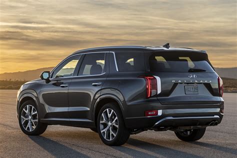 Edmunds has 344 used hyundai palisades for sale near you, including a 2020 palisade sel suv and a 2020 palisade limited suv ranging in price from $41,990 to $52,590. Hyundai Palisade chega para ser o maior e mais luxuoso SUV ...