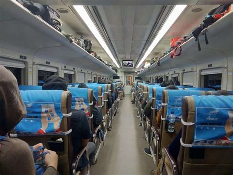 Check spelling or type a new query. Perbedaan Kelas Ekonomi, Bisnis, Eksekutif pada Kereta Api